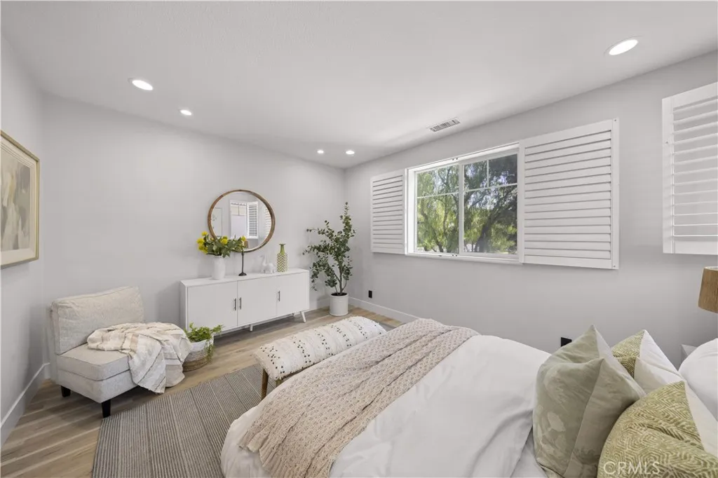 Additional image 20 of 328 Flyers Ln, Tustin, CA 92782