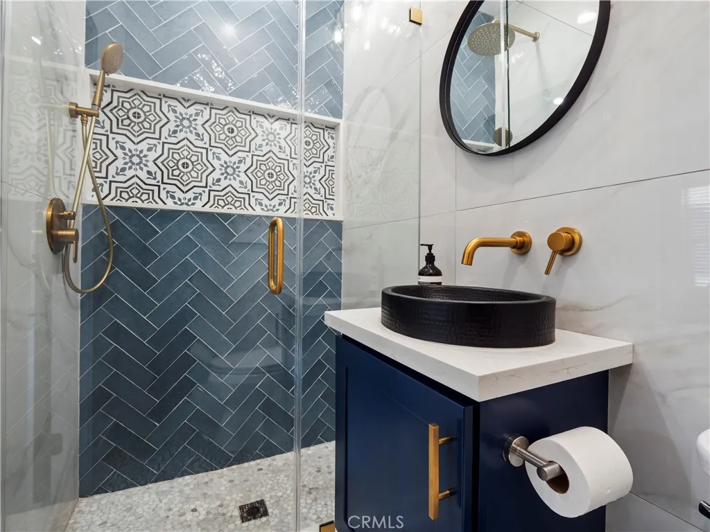 Additional image 36 of 2330 W 29th Place, Los Angeles, CA 90018