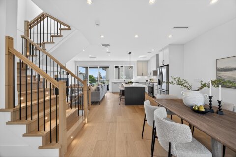 Additional image 2 of 1152 Charland Avenue, Coquitlam, BC, V3K 3L1