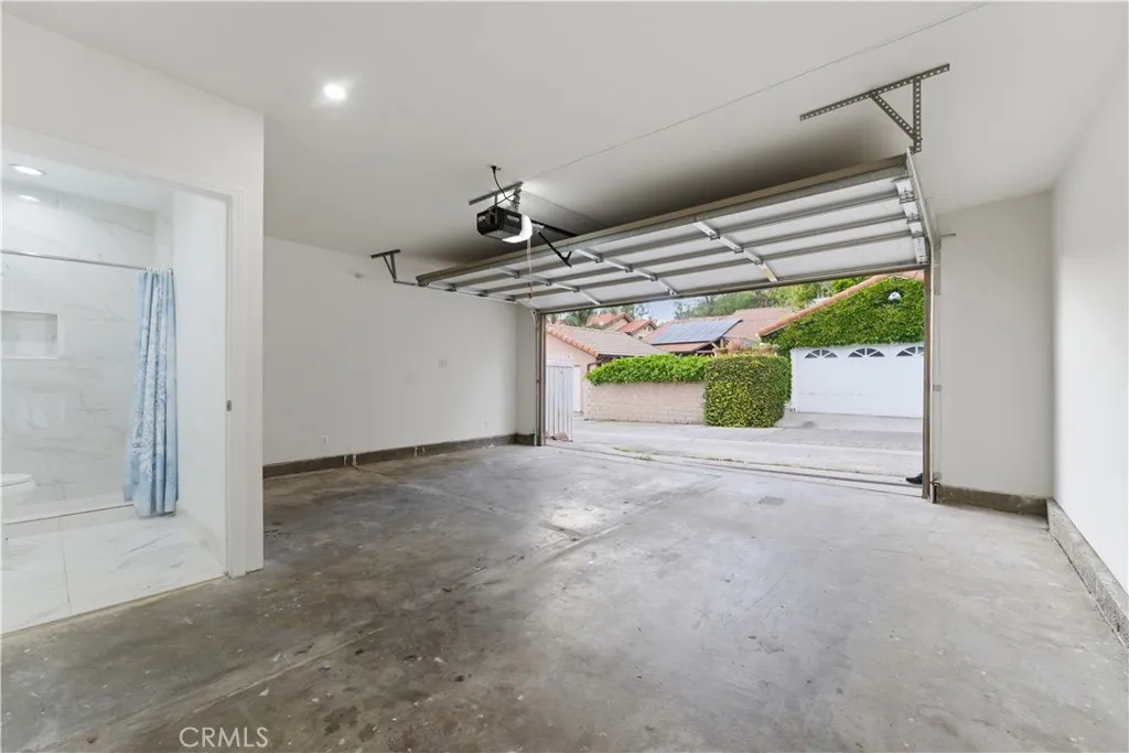 Additional image 95 of 15863 foothill Blvd, Rancho Cascades, CA 91342