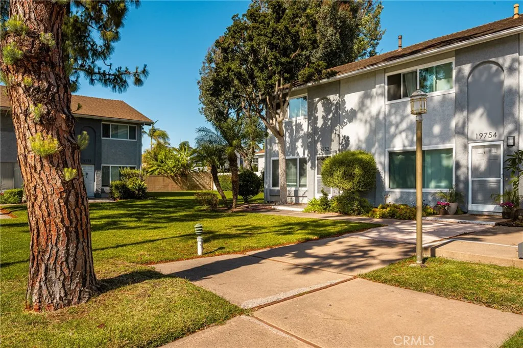 Additional image 25 of 19752 Bromley Lane Unit 9, Huntington Beach, CA 92646