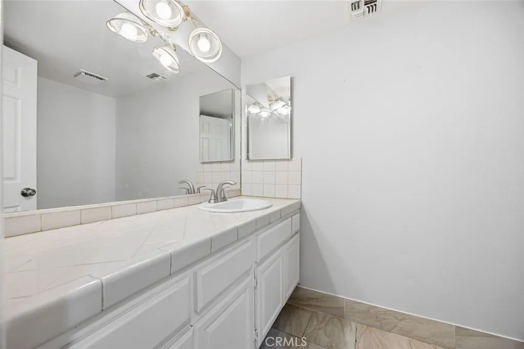Additional image 33 of 8927 Cedros Avenue Unit 8, Panorama City, CA 91402