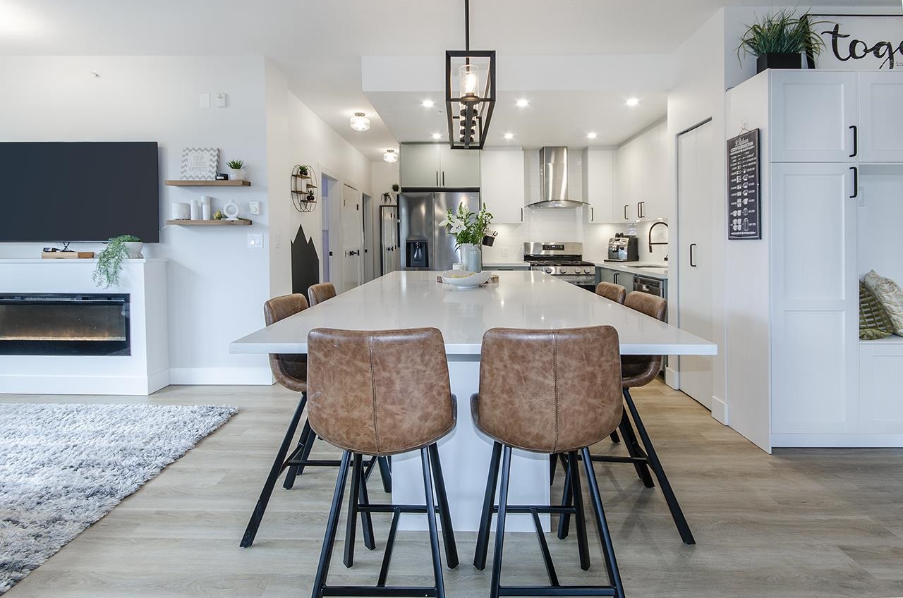 Additional image 3 of 102-3602 Aldercrest Drive, North Vancouver, BC, V7G 0A2