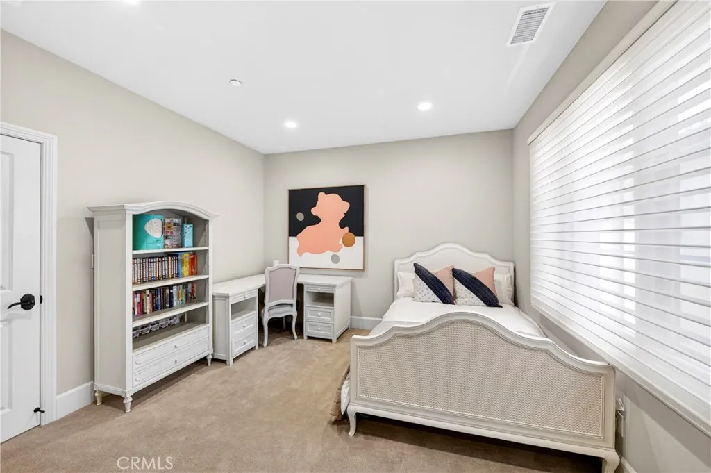 Additional image 125 of 109 Andirons, Irvine, CA 92602