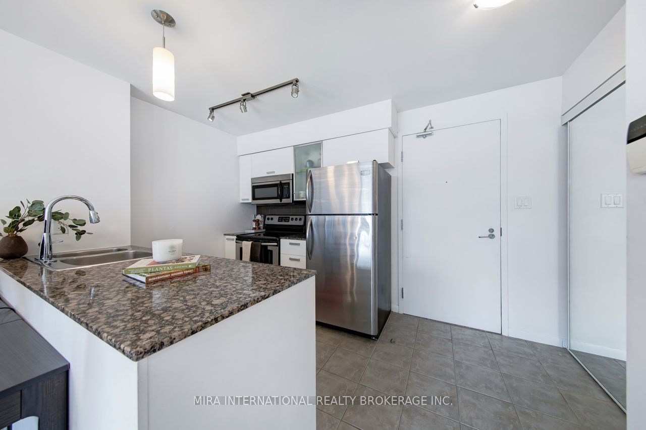 Additional image 4 of 2306-38 Grenville Street, Toronto, ON, M4Y 1A5