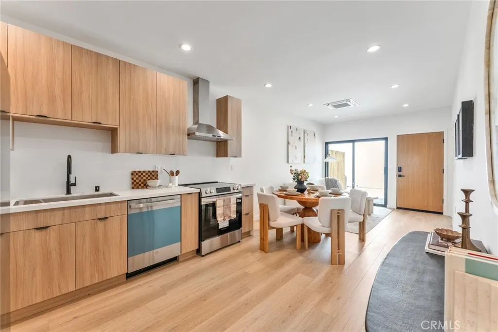 Additional image 21 of 1604 N Kingsley, Los Angeles, CA 90027