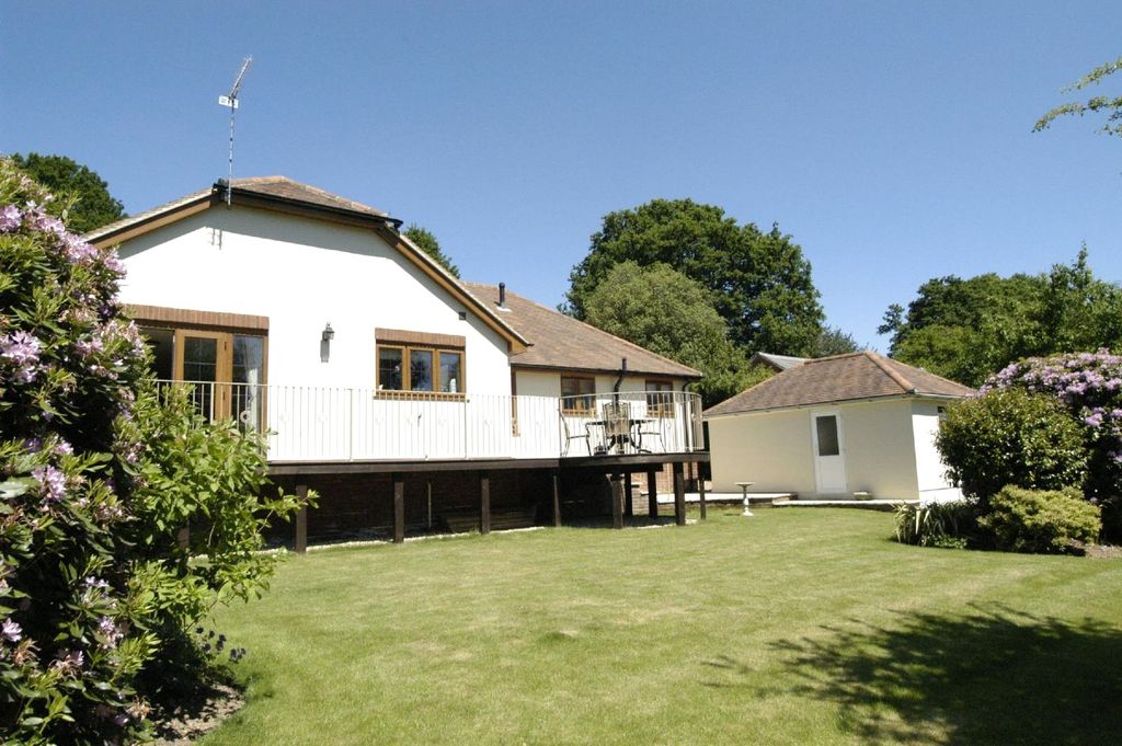 Additional image 15 of 4 bed country house for saleCrampmoor Lane, Crampmoor, Romsey, Hampshire SO51