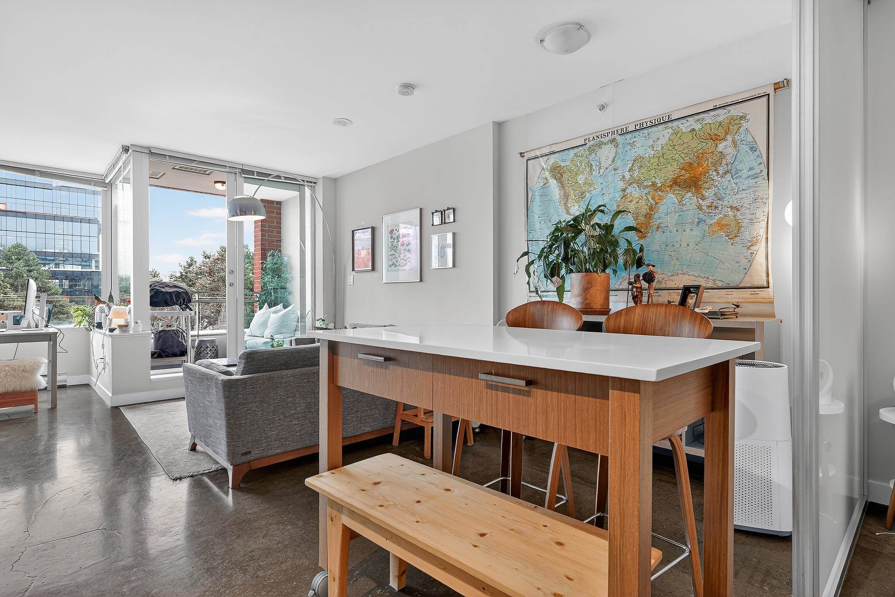 417-221 Union Street, Vancouver, BC, V6A 0B4