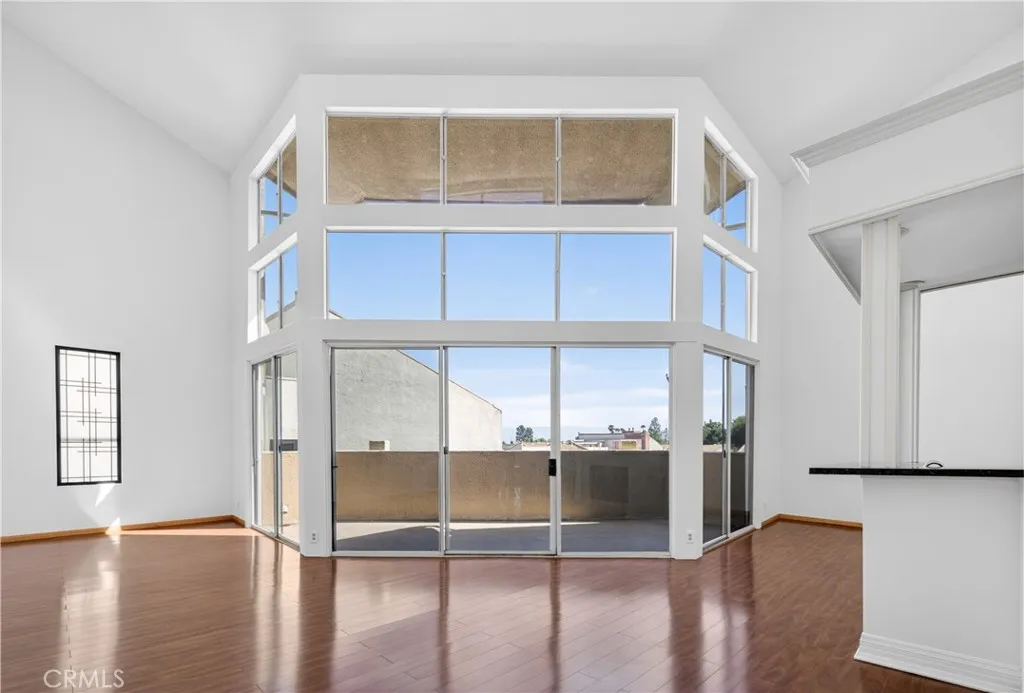 Additional image 40 of 5216 Yarmouth Avenue Unit 305, Encino, CA 91316