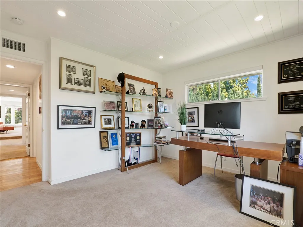 Additional image 33 of 19143 Marilla St, Northridge, CA 91324