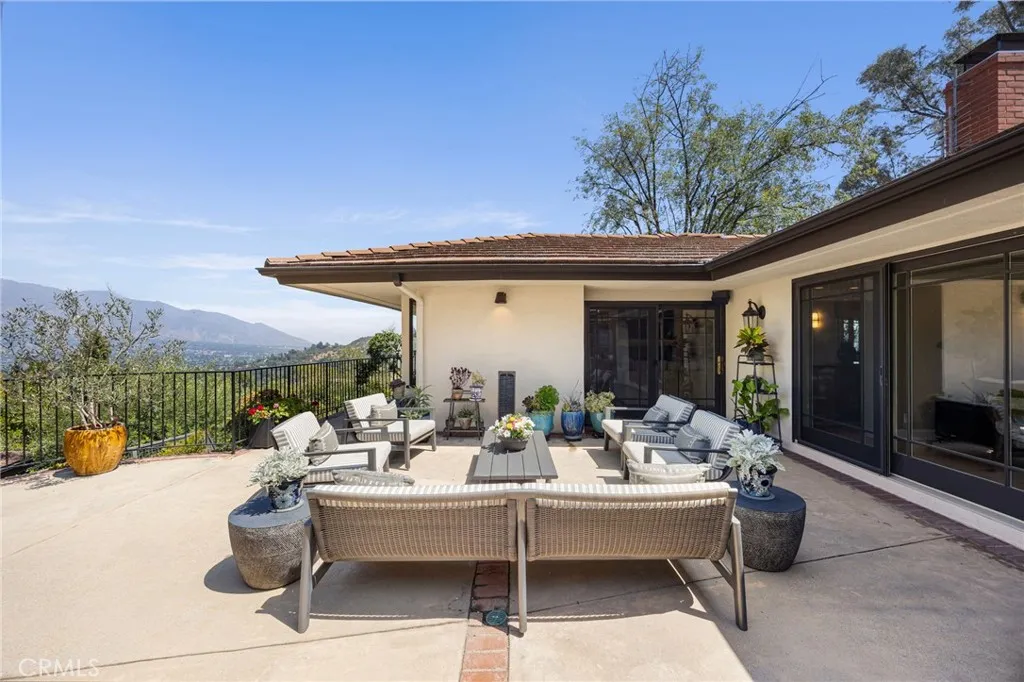 Additional image 48 of 3854 Hampstead Rd, La Canada Flintridge, CA 91011