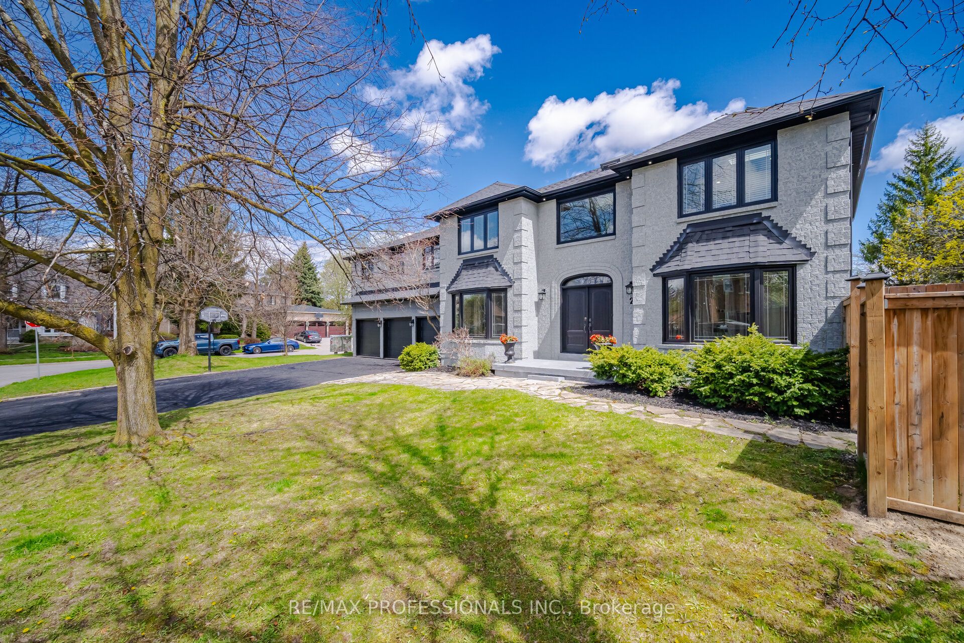 2 Enchanted Court, Brampton, ON, L6Z 3M9 photo 4