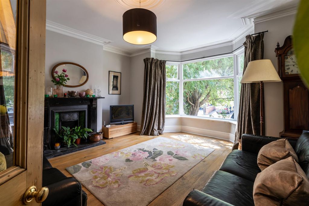 4 bed terraced house for saleSouthgrove Road, Sheffield S10