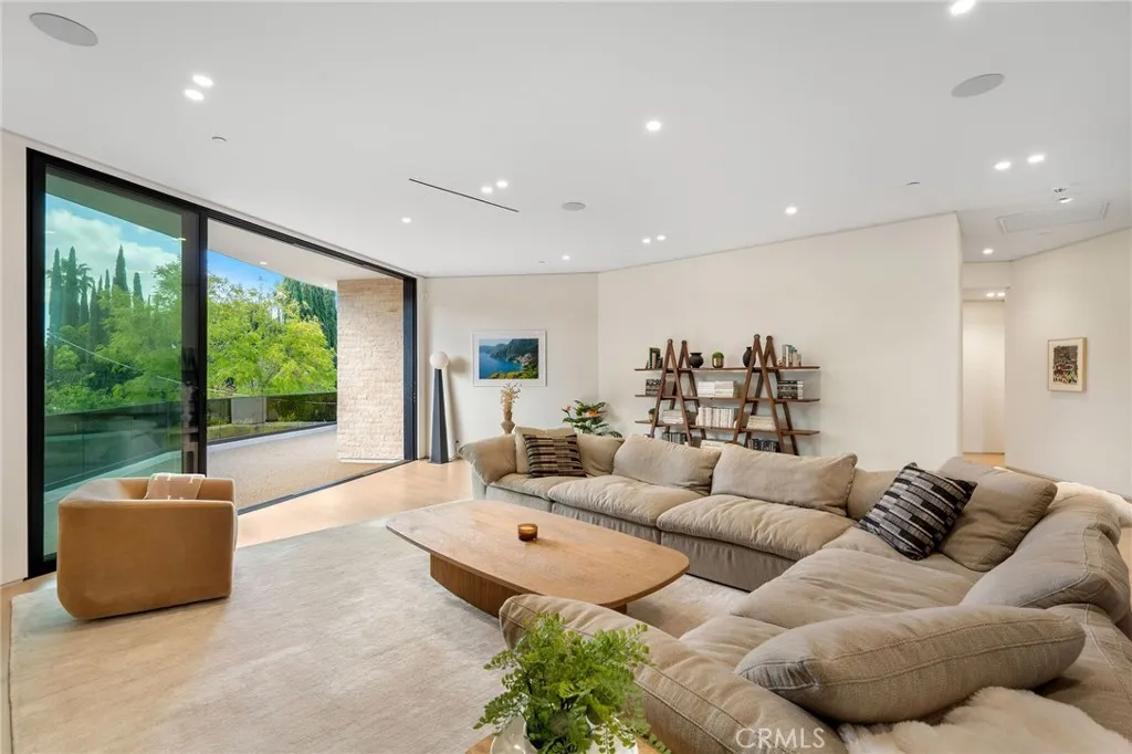 Additional image 94 of 16988 Strawberry Drive, Encino, CA 91436