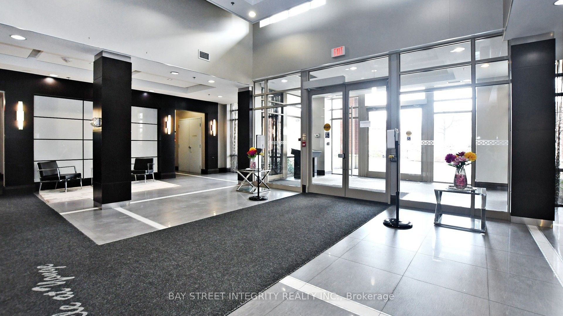 Additional image 5 of Ph01-75 King William Crescent, Richmond Hill, ON, L4B 0C1