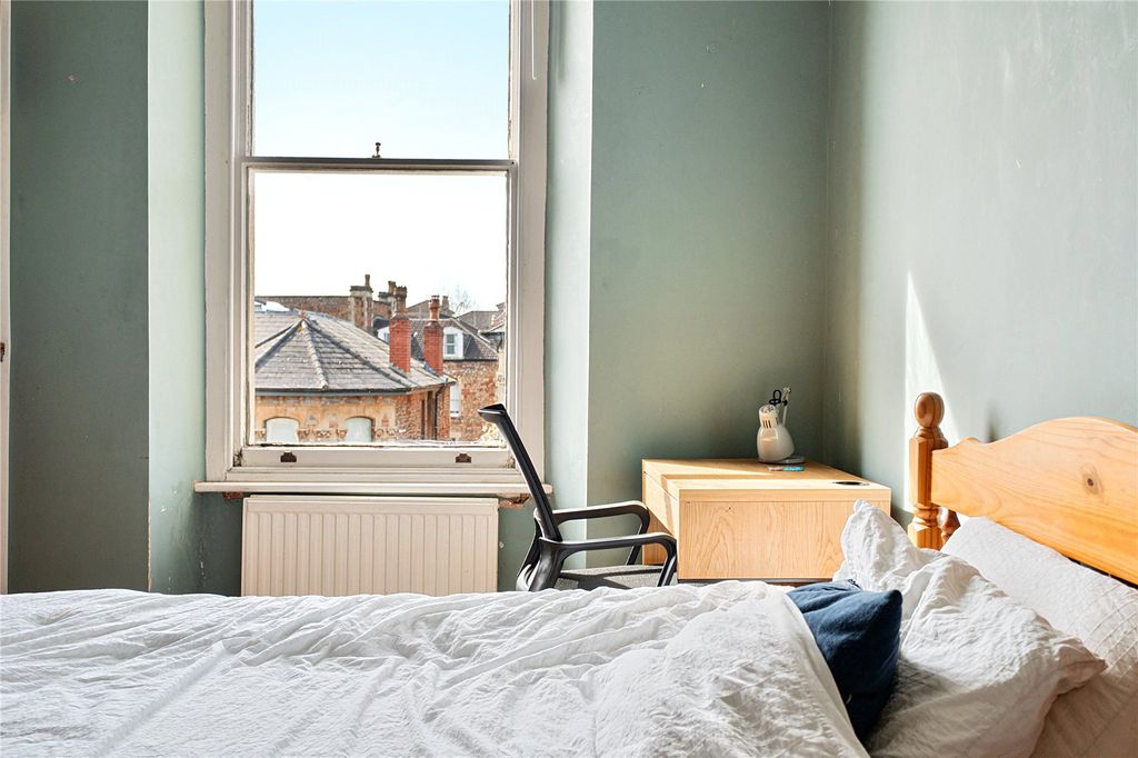 Additional image 4 of 3 bed maisonette for saleHughenden Road, Clifton, Bristol BS8