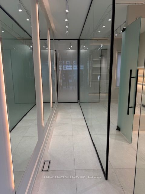Additional image 4 of 3355 Yonge Street, Toronto, ON, M4N 2M6