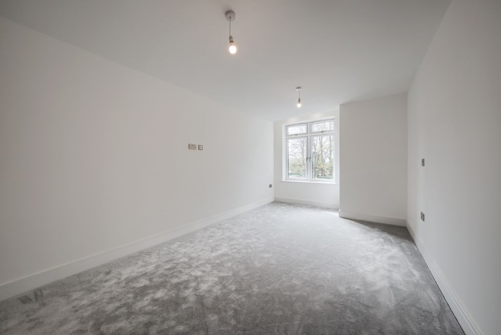 Additional image 15 of 2 bed flat for saleFlat 3, Benson Road, Stratford-Upon-Avon CV37