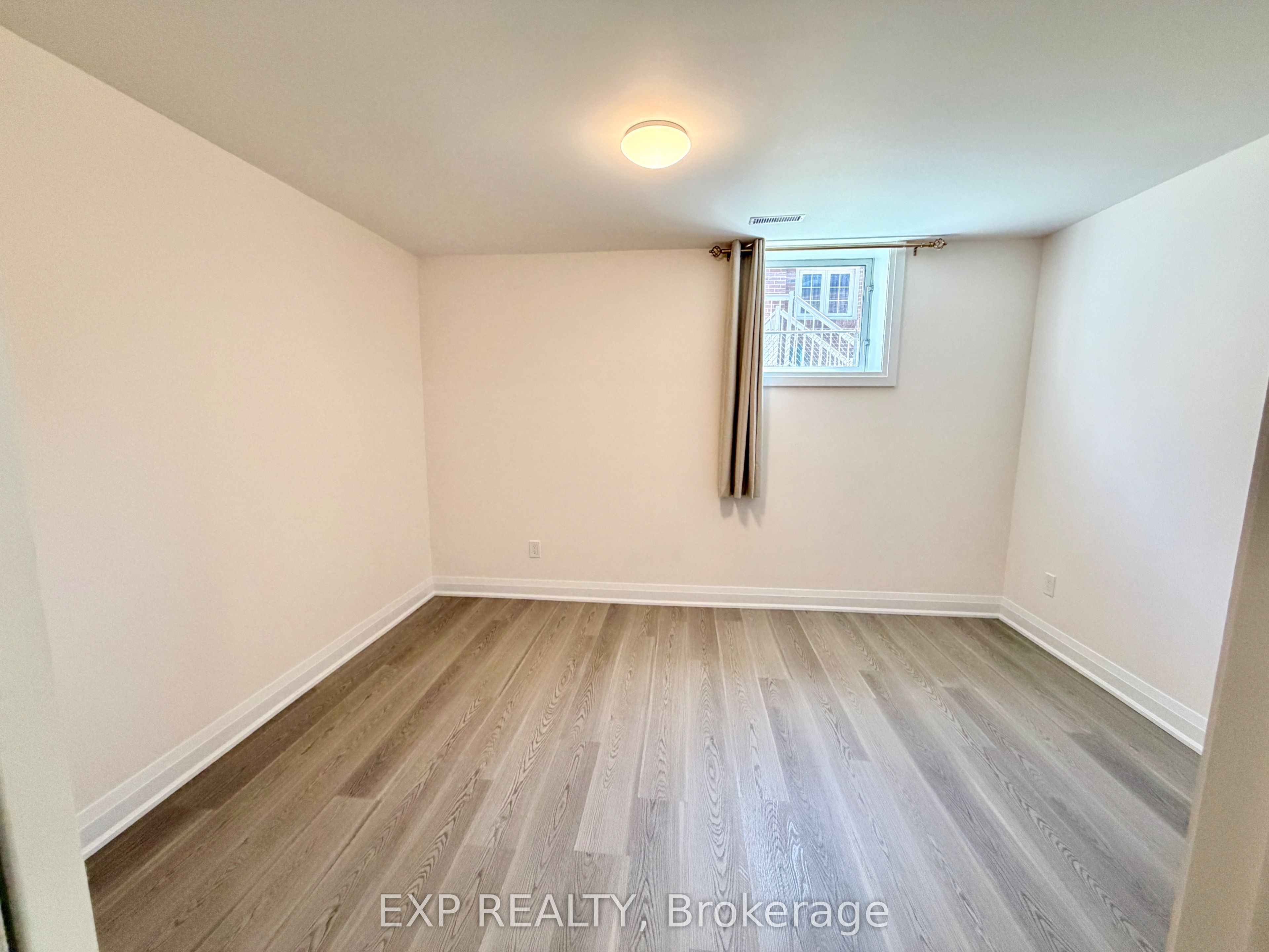Additional image 3 of Lower-343 Chester Le Boulevard, Toronto, ON, M1W 2K8