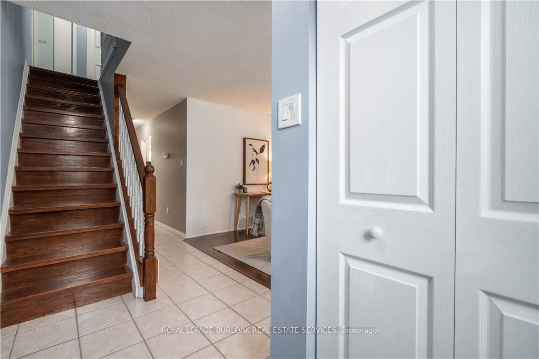 Additional image 2 of 16-117 Bonaventure Drive, Hamilton, ON, L9C 4P8