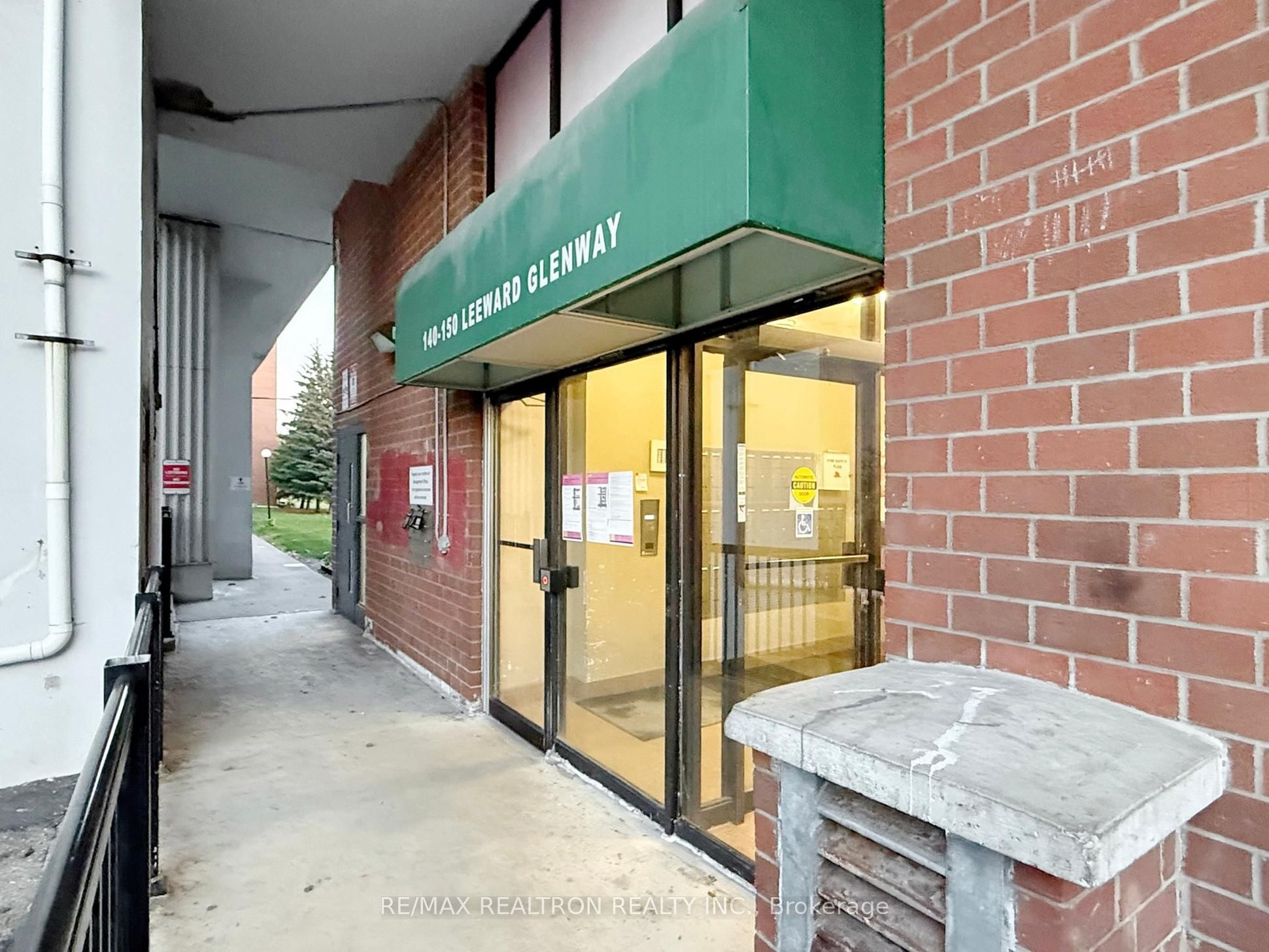 Additional image 3 of 312-150 Leeward Glenway, Toronto, ON, M3C 2Y9