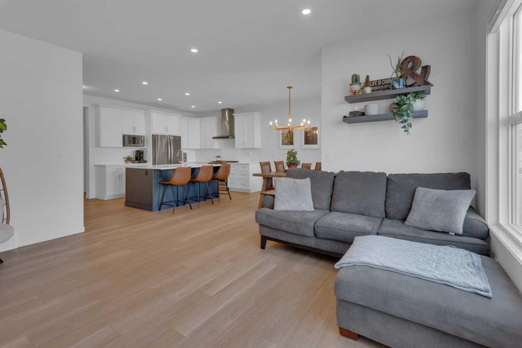 Additional image 5 of 76 Carringsby Avenue NW, Calgary, AB, T3P 1R9