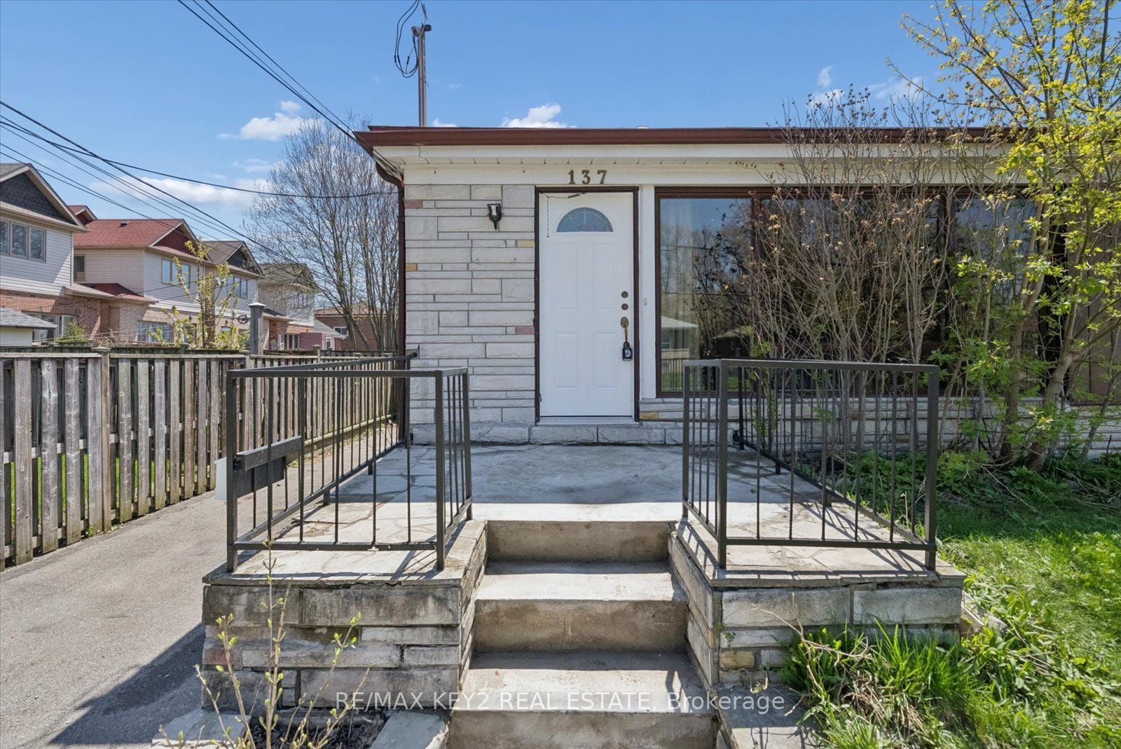 Additional image 2 of 137 Newlands Avenue, Toronto, ON, M1L 1S2