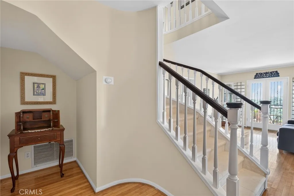 Additional image 114 of 3664 Holboro Dr, Los Angeles, CA 90027