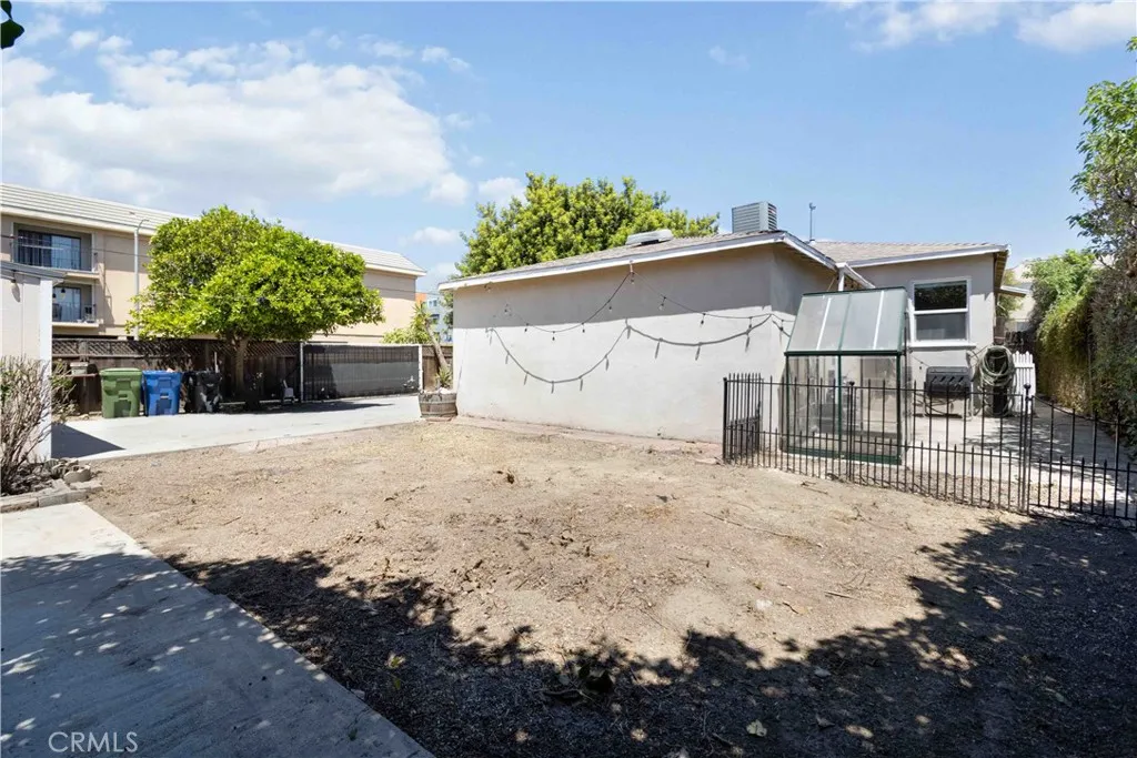 Additional image 39 of 18328 Gresham St, Northridge, CA 91325