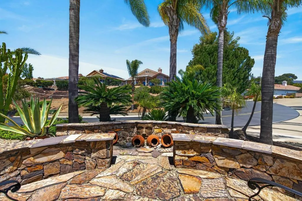 Additional image 2 of 2703 Lobelia Road, Alpine, CA 91901
