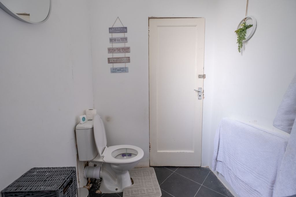 Additional image 8 of 3 bed flat for saleTweedsmuir Road, Glasgow G52