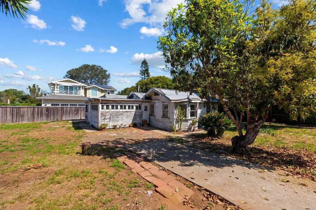 Additional image 3 of 940 Hermes Avenue, Encinitas, CA 92024