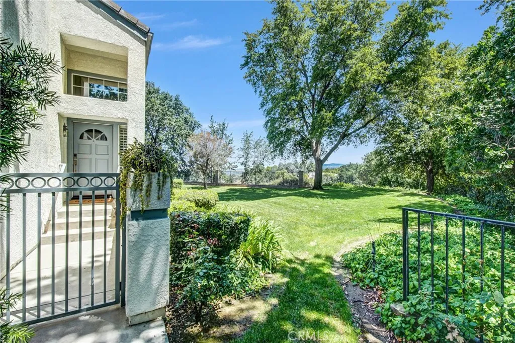 Additional image 2 of 24604 Brighton Dr, Valencia, CA 91355