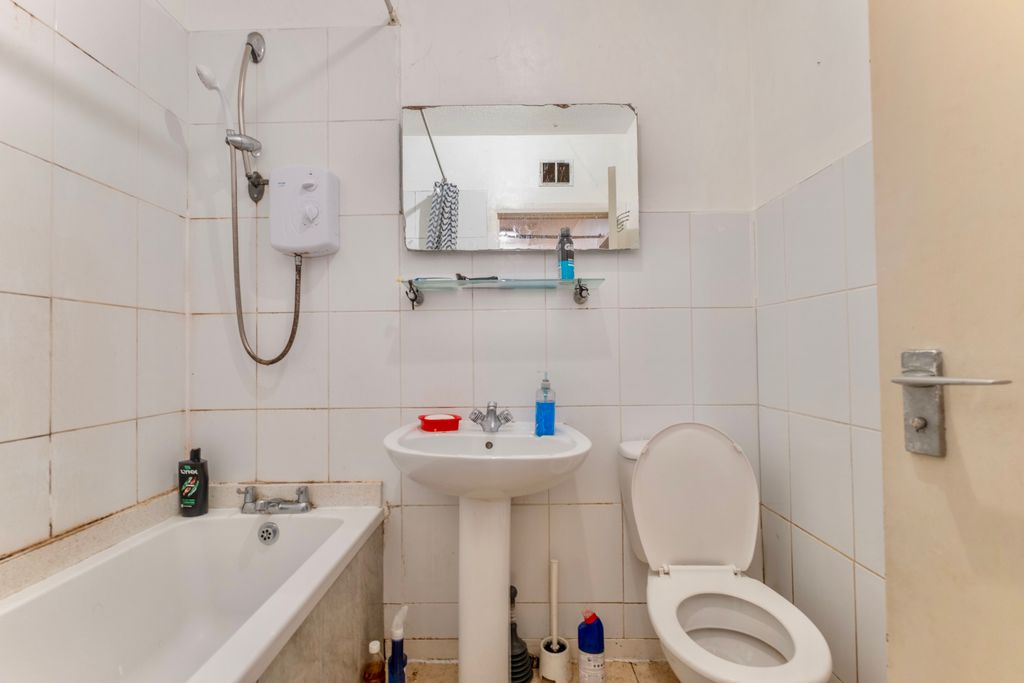 Additional image 10 of 1 bed flat for saleBeltane Street, Glasgow G3