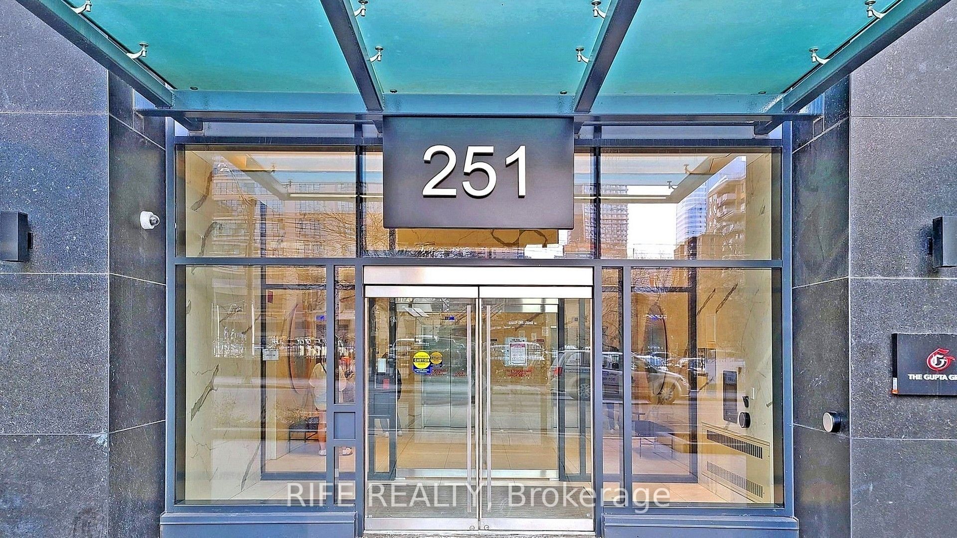 Additional image 4 of 830-251 Jarvis Street, Toronto, ON, M5B 0C3