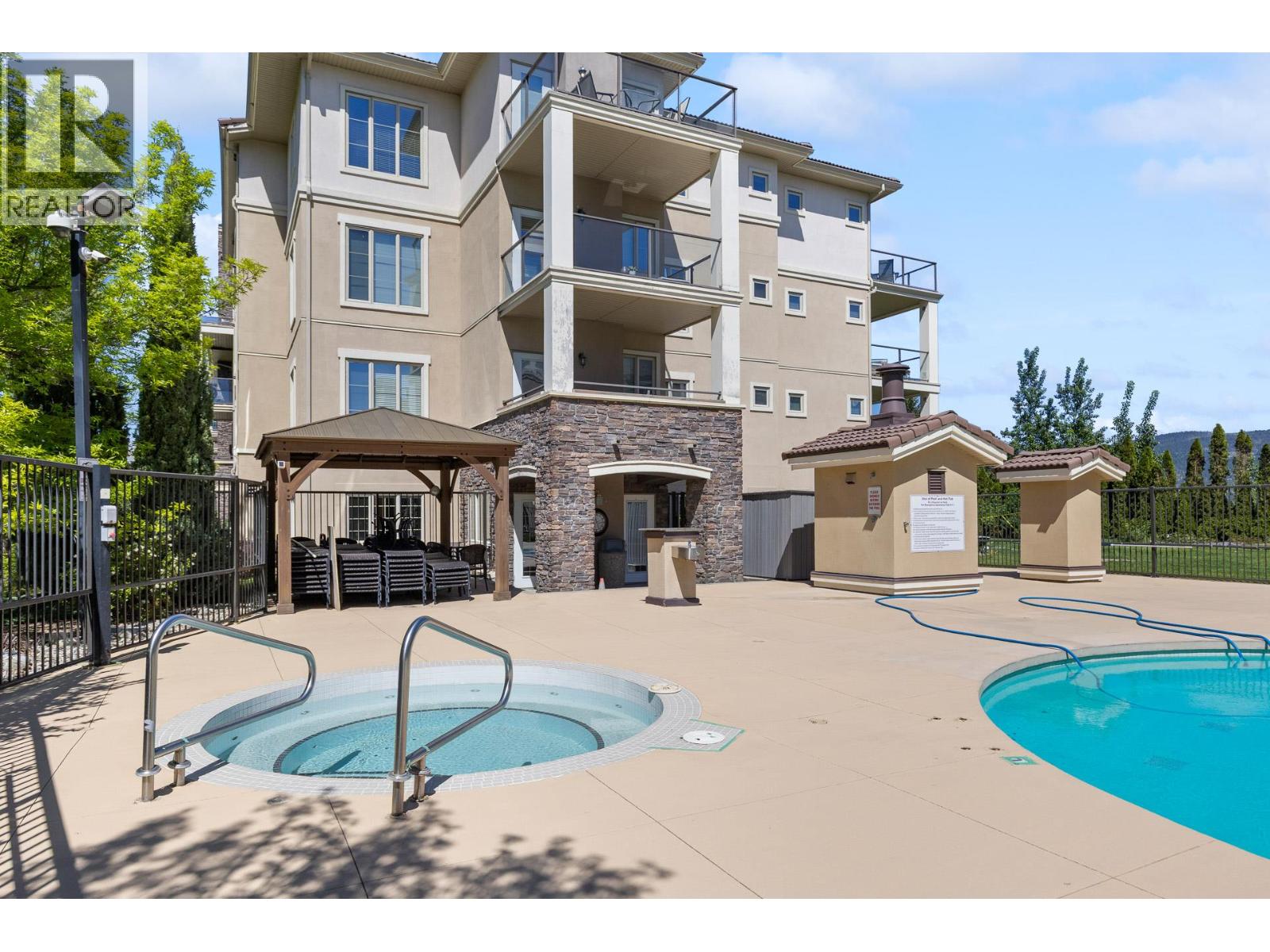 2514-1873 Country Club Drive, Kelowna, BC, V1V2W6