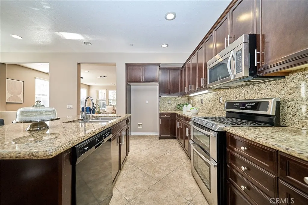 Additional image 71 of 12506 Ventosa Ln, Eastvale, CA 91752