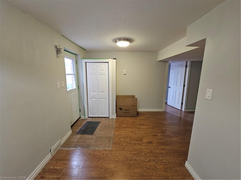 Additional image 2 of #B-300 Countrystone Crescent, Kitchener, ON, N2N 3S2