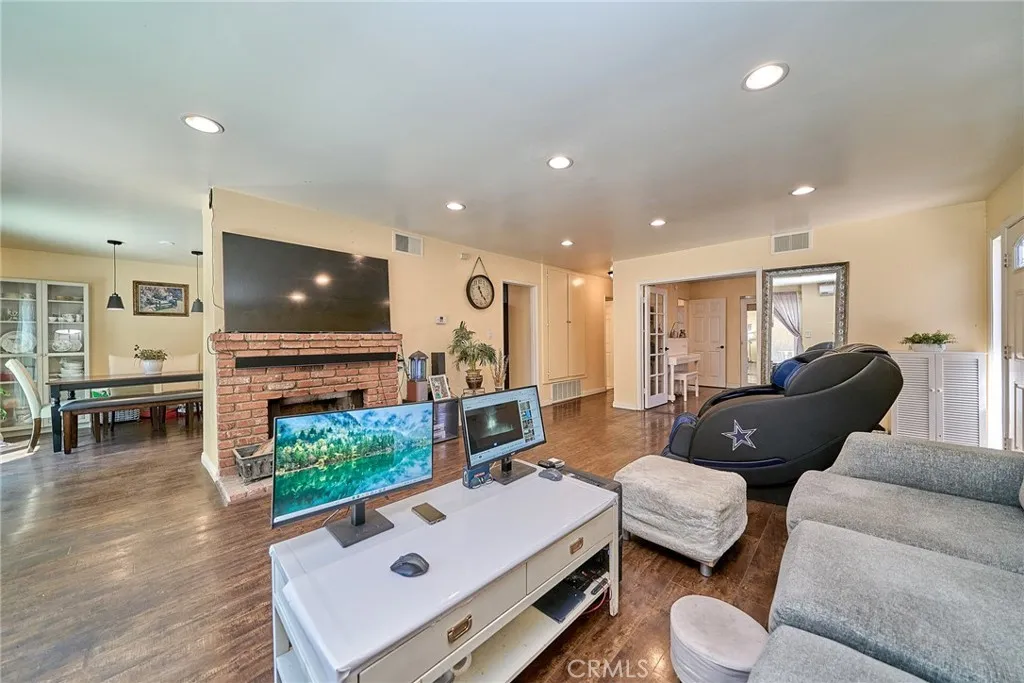 Additional image 54 of 20951 Gault St, Canoga Park, CA 91303