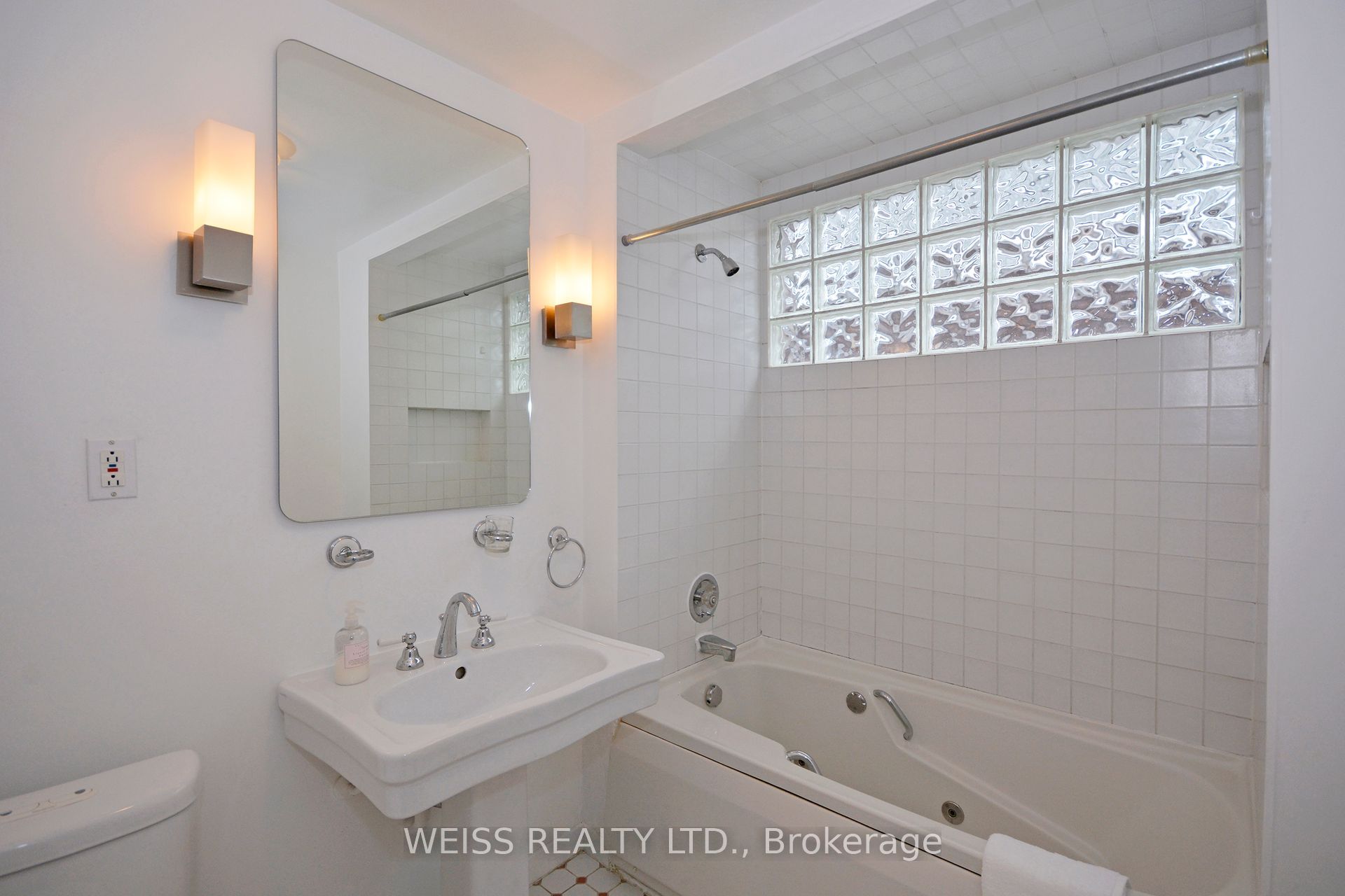 Additional image 3 of 34 Edmund Avenue, Toronto, ON, M4V 1H3