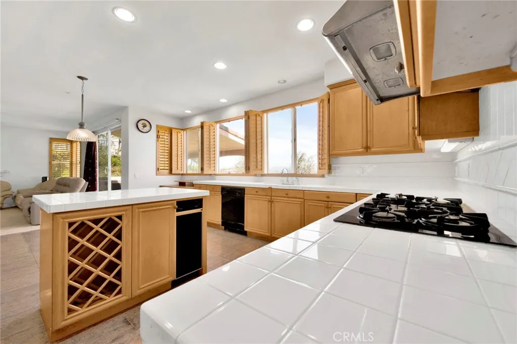 Additional image 36 of 5936 Vista De La Luz, Woodland Hills, CA 91367