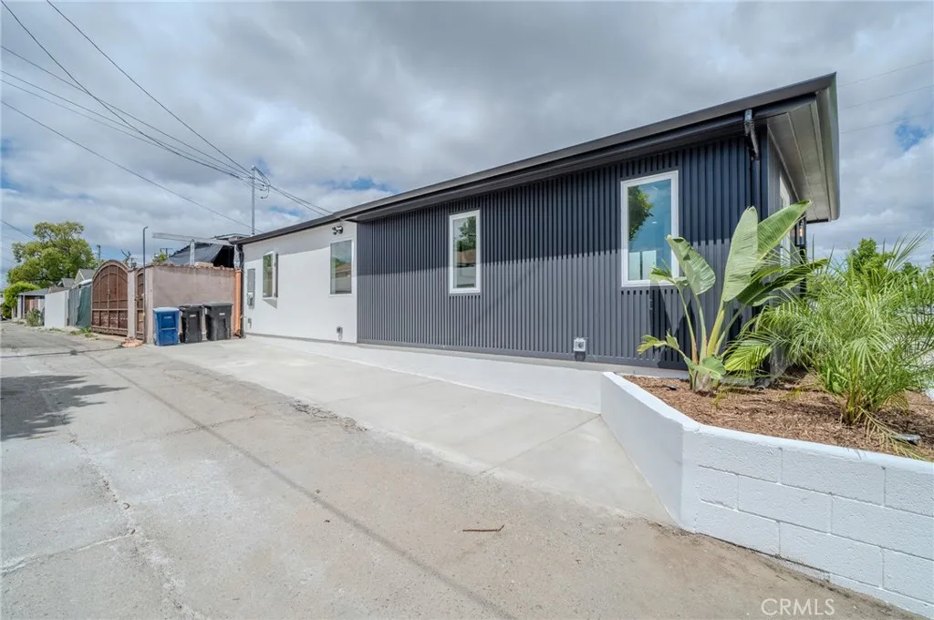 Additional image 13 of 1141 N Lima Street, Burbank, CA 91505