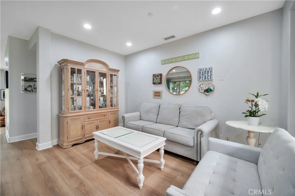 Additional image 12 of 307 Kansas Street Unit A, El Segundo, CA 90245