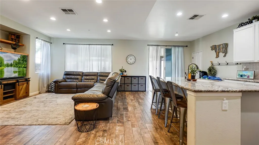 Additional image 56 of 15054 Granite Peak Avenue, Fontana, CA 92336