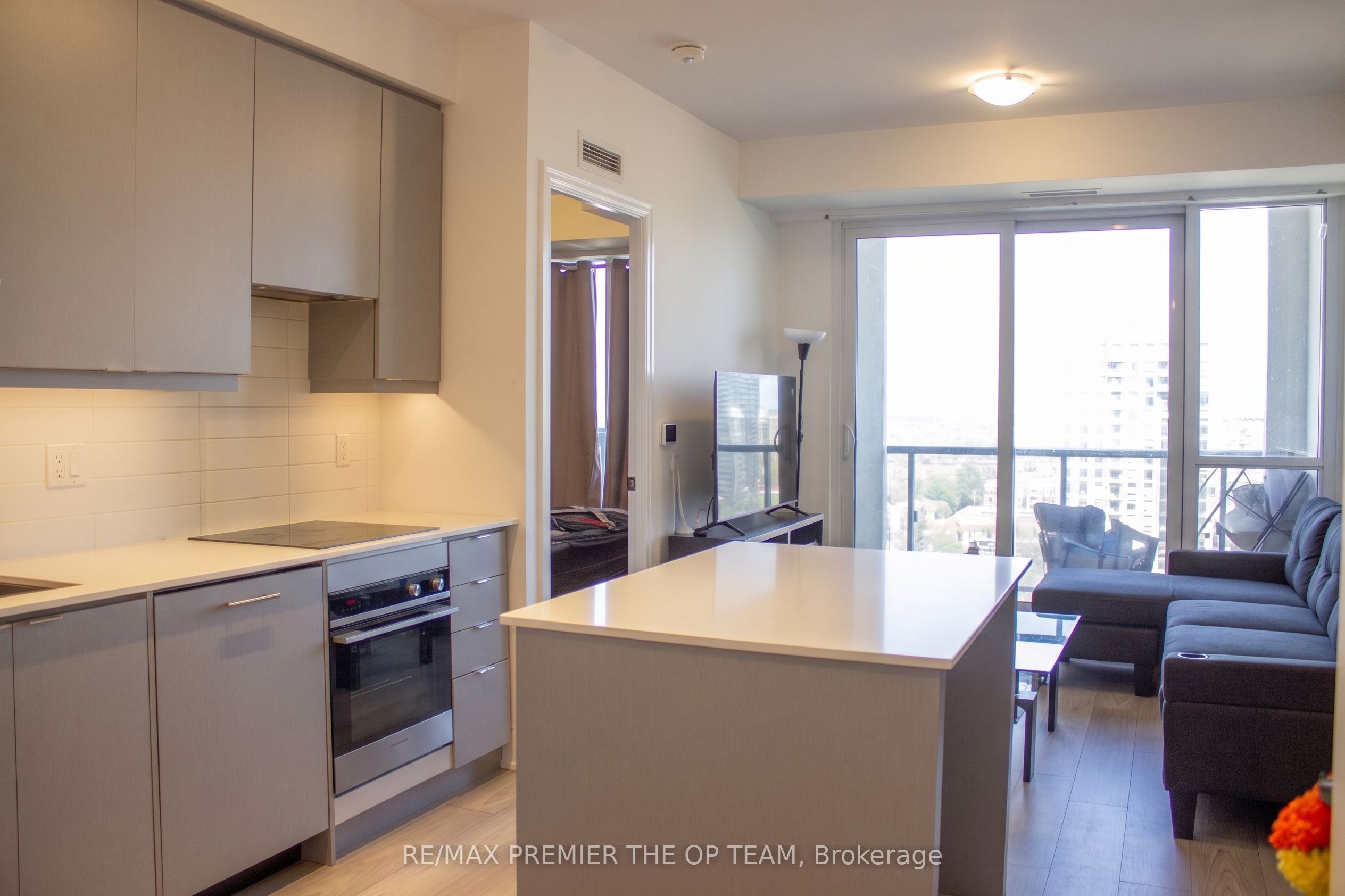 Additional image 3 of 3301-36 Elm Drive, Mississauga, ON, L5B 0N3