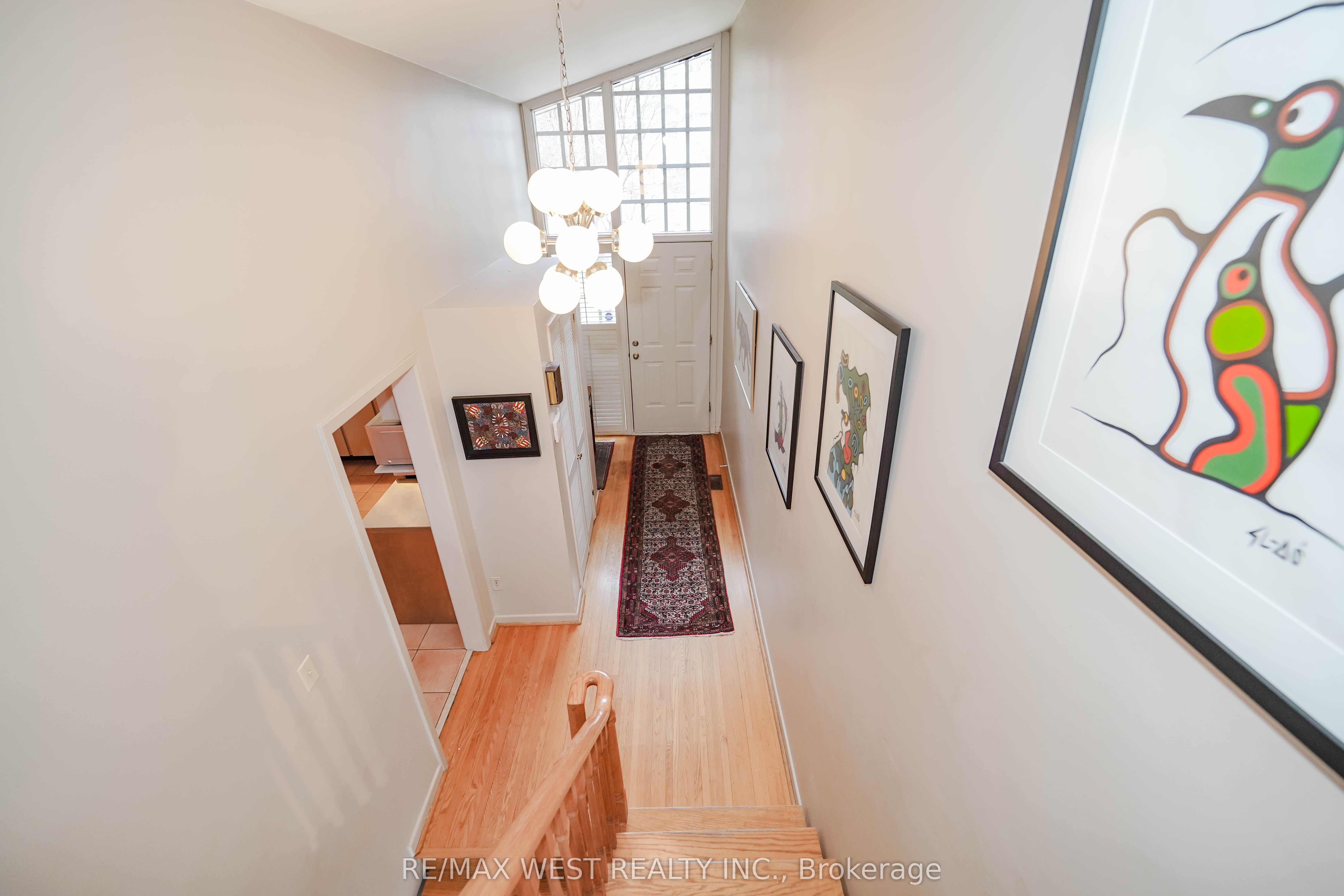 Additional image 2 of 47 Saint Georges Road, Toronto, ON, M9A 3T2