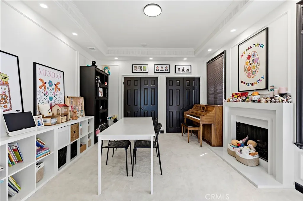 Additional image 17 of 19 Belmont, Newport Beach, CA 92660