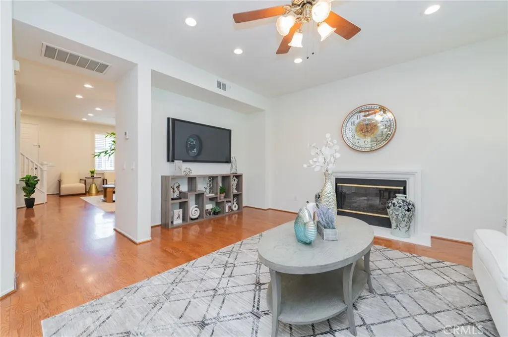 Additional image 51 of 25 Washington, Irvine, CA 92606