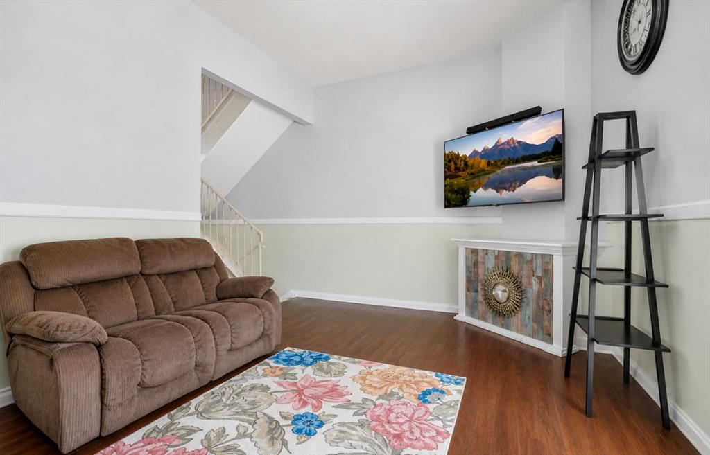 Additional image 4 of 904-919 38 Street NE, Calgary, AB, T2A 6E1