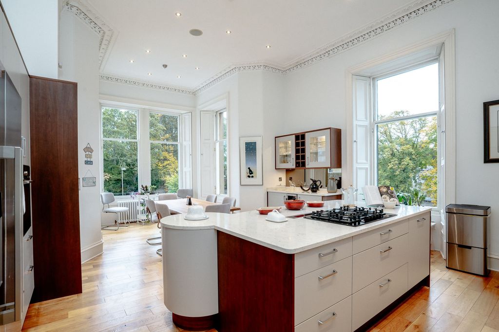 Additional image 3 of 5 bed flat for saleSpylaw Road, Edinburgh EH10